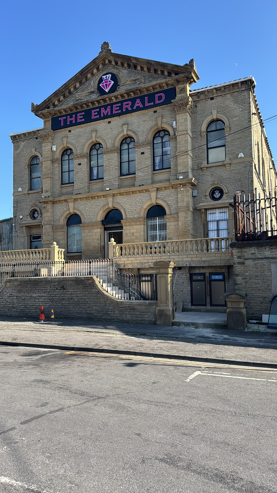 The Emerald Wedding hall Bradford — Wedding & event venue in West Yorkshire